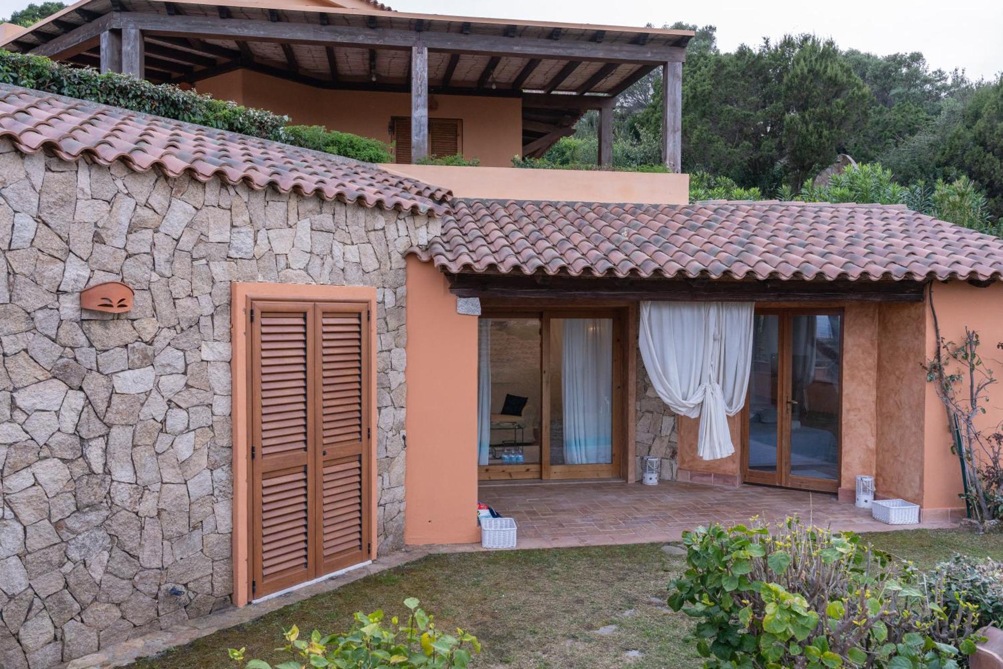 Residenza Del Barone Villa Zoe Chia - Vista Mare Exterior photo